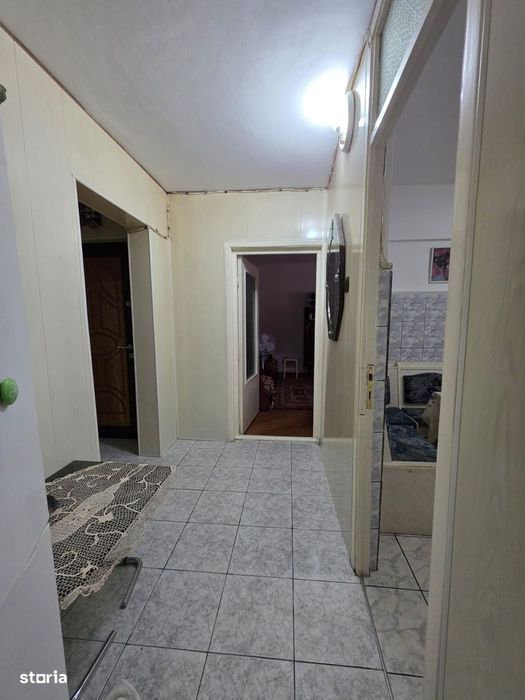 3 camere, bulevardul Roman Mușat, etaj 1, mobilat și utilat ca în poze