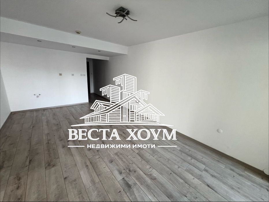 Тристаен апартамент ново стеоителство