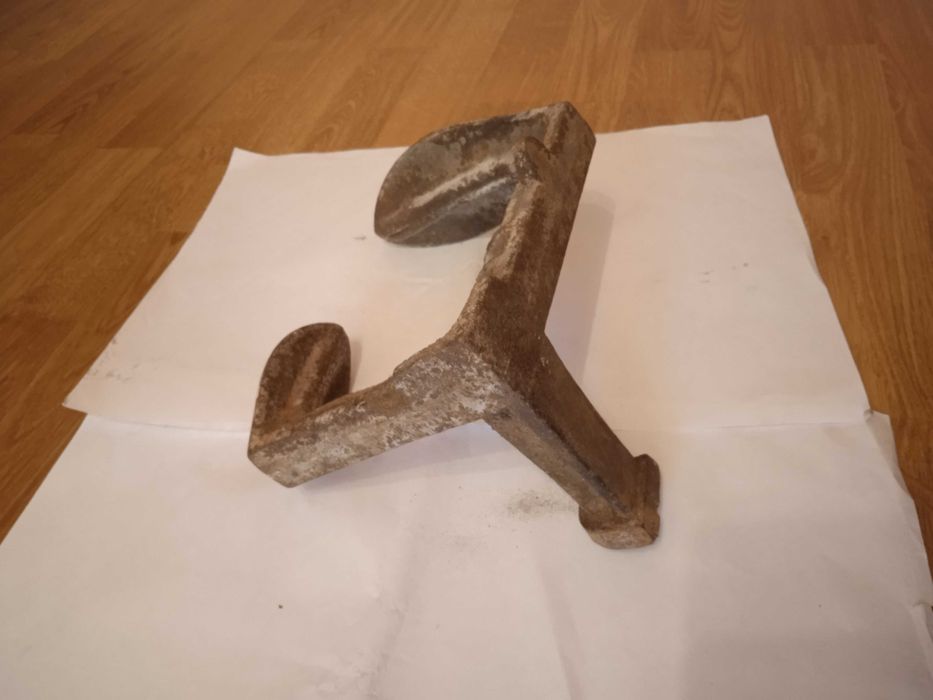 Nicovala de cizmarie veche