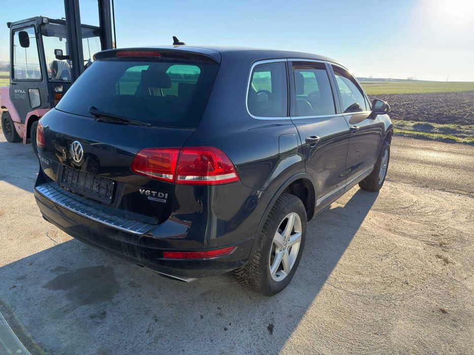 VW Touareg 3.0D 240HP-НА ЧАСТИ