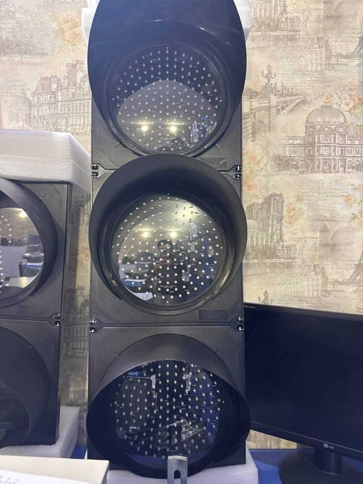 СВЕТОФОРЫ - транспортные пешеходные мобильные