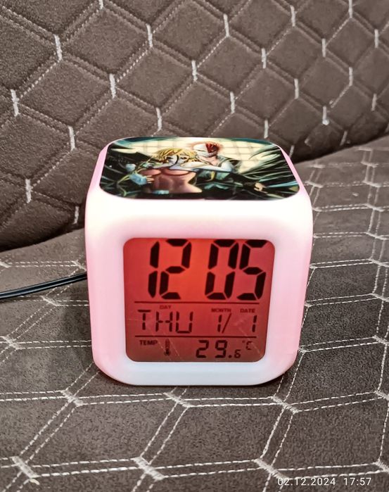 Часы - будильник с подстветкой