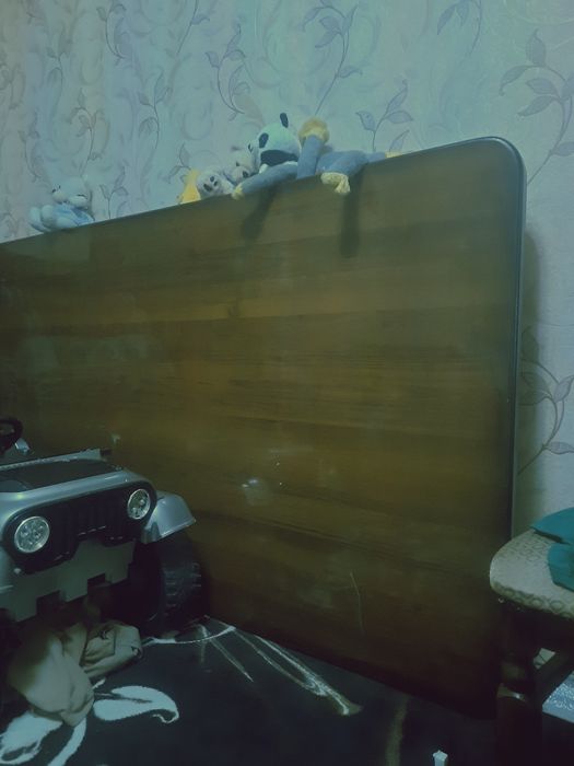 Стол хонтахта 2 метр 50 см  га 1 метр 50 см баланд стол,ва хонтахта