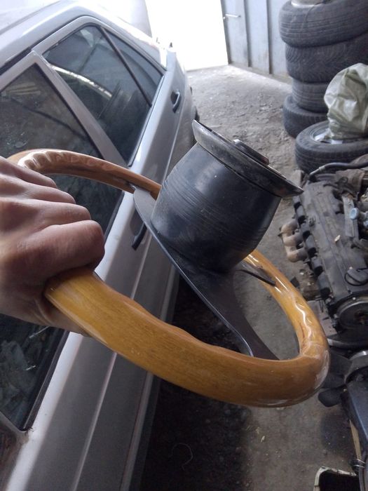 Деревяный руль Мерседес 190