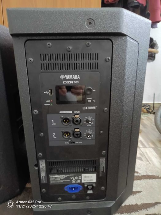 Vând boxe active 1000w Yamaha dzr 10 nu (rcf,fbt,dynacord)