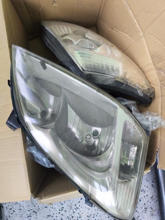 Фарове за Toyota Corolla 2004