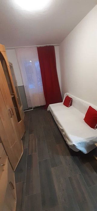 Inchiriez garsoniera govandar