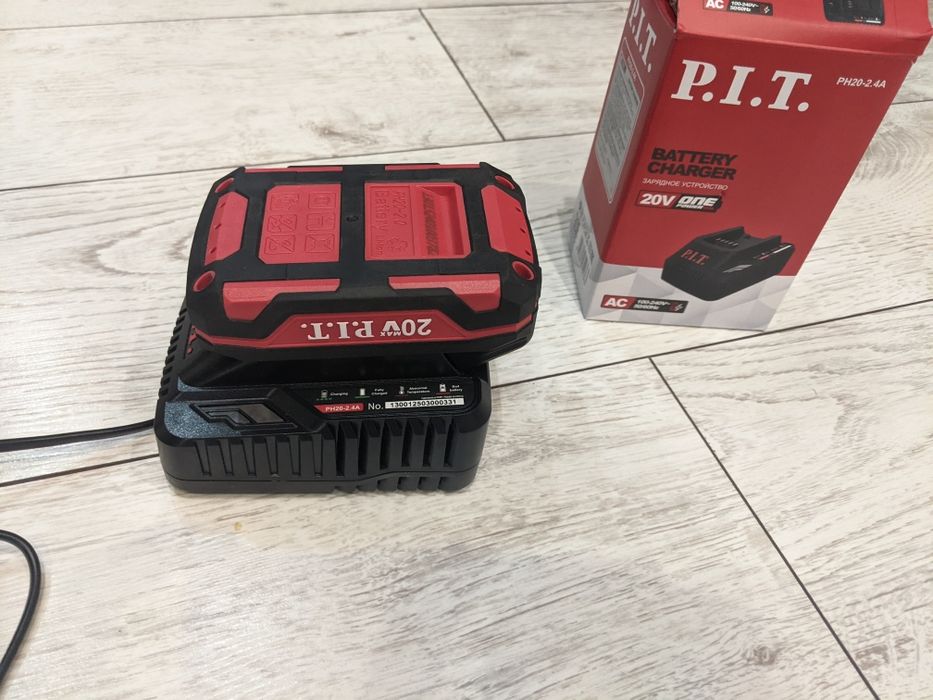Аккумулятор P.I.T. PH20-2.4A (pit 20V) и зарядное устройство