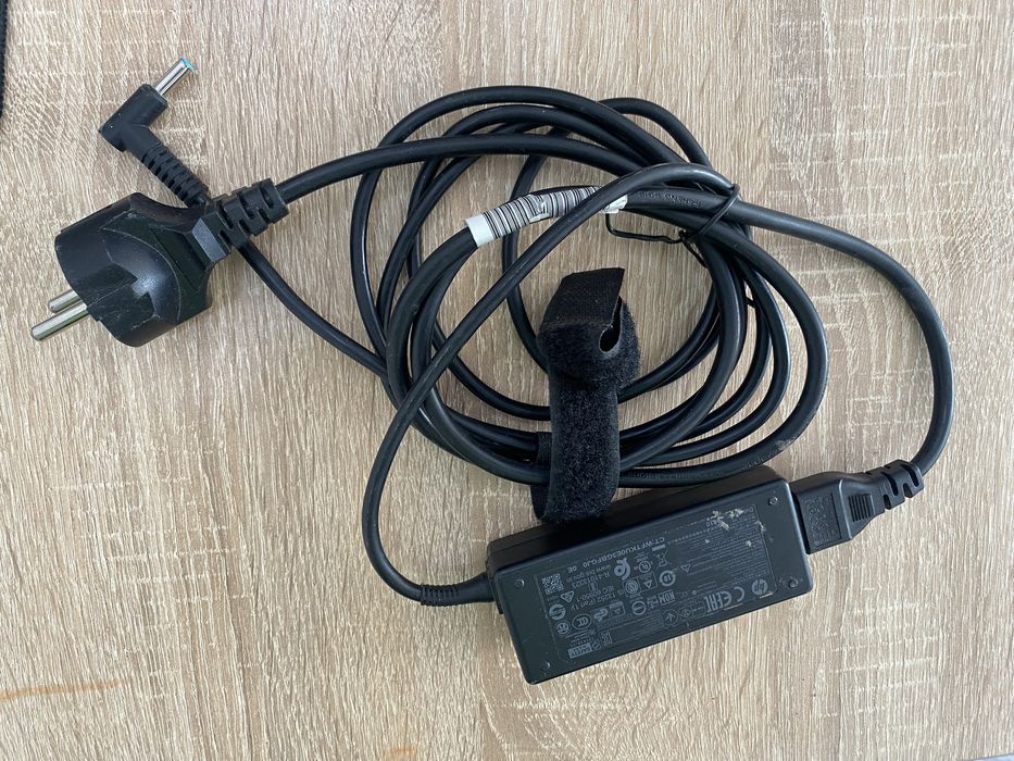 Зарядник зарядчик acer