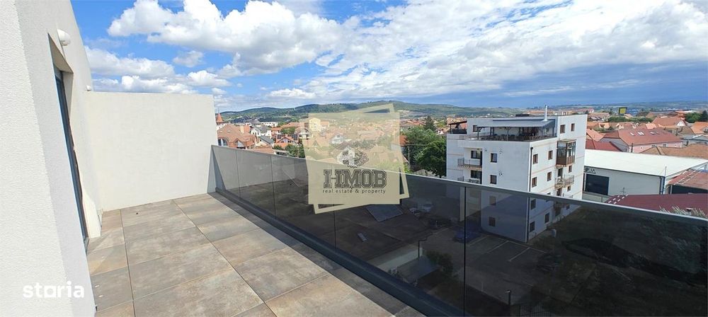 Penthouse cu 3 camere 3 bai si terasa 88 mp in zona Lazaret