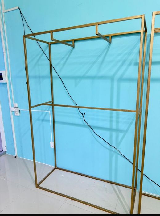 Продается лофт манекены (железные)