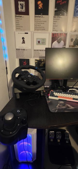 Volan logitech g923 cu pedale si schimbator