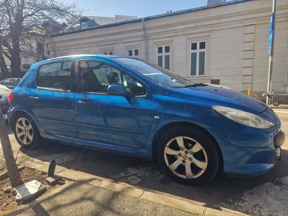 Peugeot 307, 1.6 benzina, an 2007, cutie manuala,xenon,rulaj 190000 km