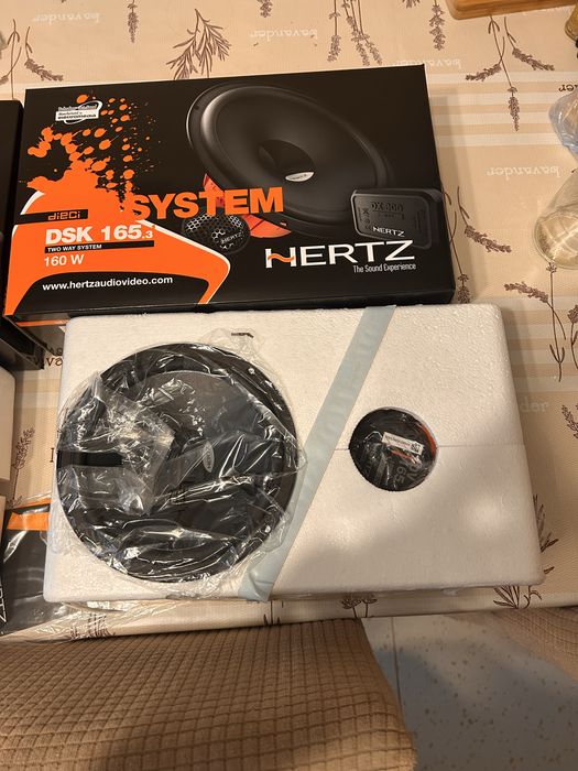 Boxe Hertz Dieci Pret Negociabil