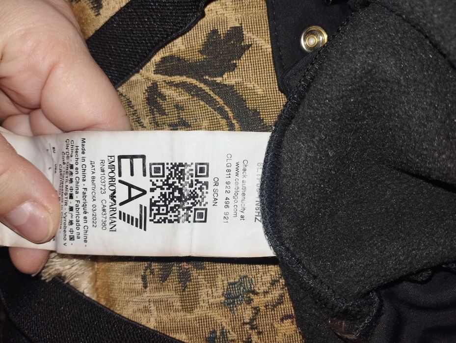Продам лыжные штаны EA7 (Armani)