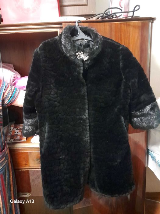 Зимняя куртки и шубы