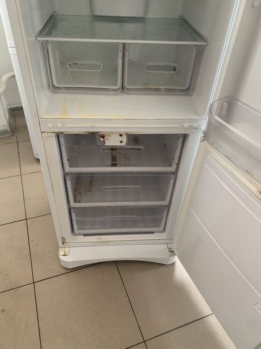 Продам холодильник
