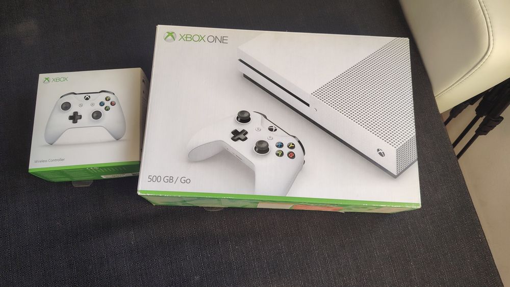 Xbox One 500GB alb