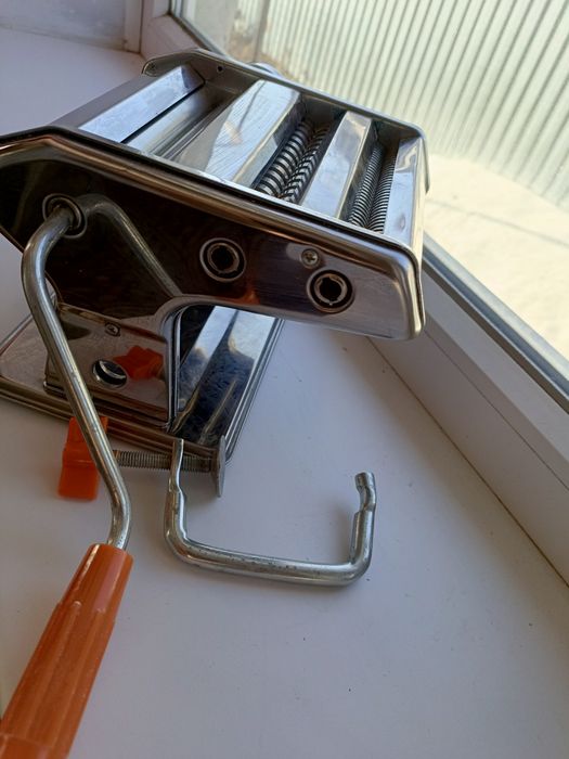 Продам лапшерезку