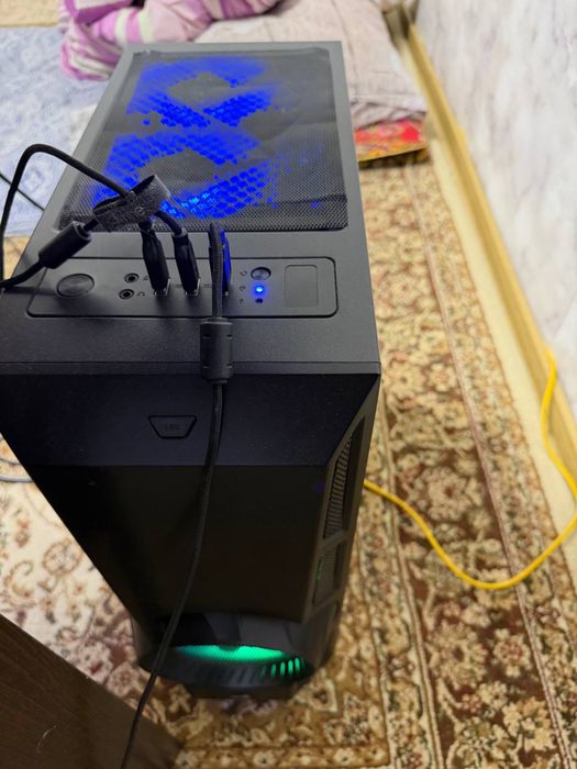 ПРОДАМ компьютер со всеми дополнениями