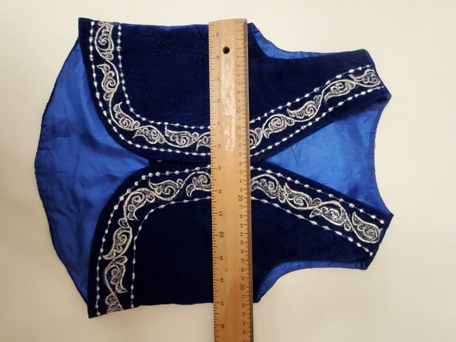 Национальная жилетка