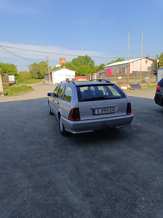 Mercedes Benz c220 w202 t-model