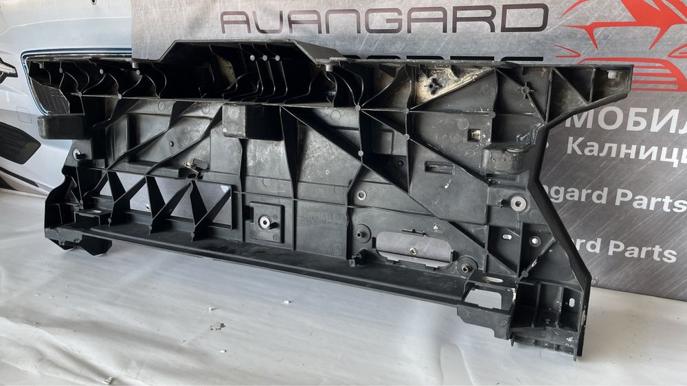 Преден панел Citroen Jumpy/Peugeot Expert/Toyota Proace