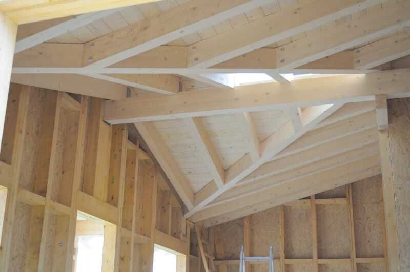 Casa din structura de lemn