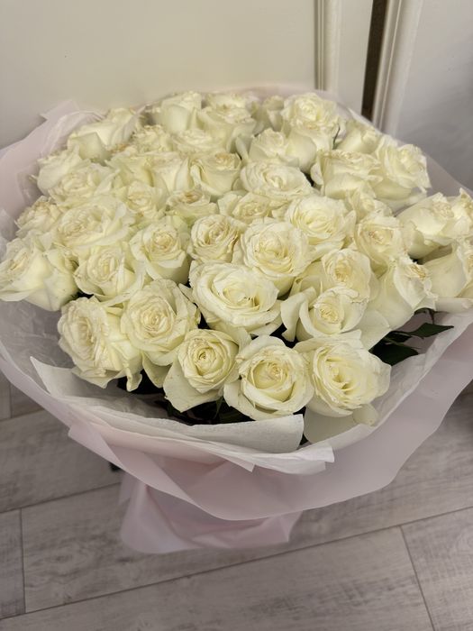 Продам букет из 51 белой розы