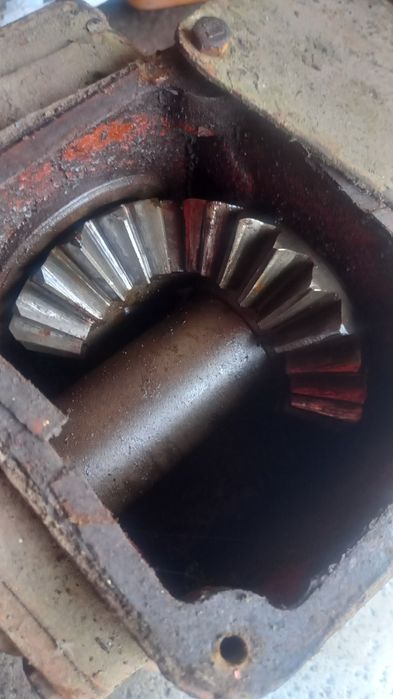 reductor raport 1,3 la 1 / reductor utilaj agricol