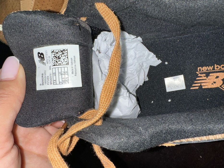 New balance model nou