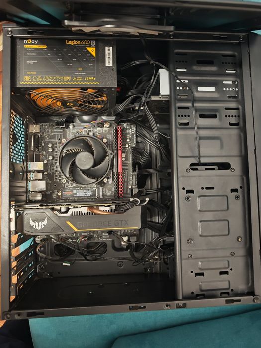 Calculator Gaming i5 GTX 1650 OC+ tastatura si mouse RAZER