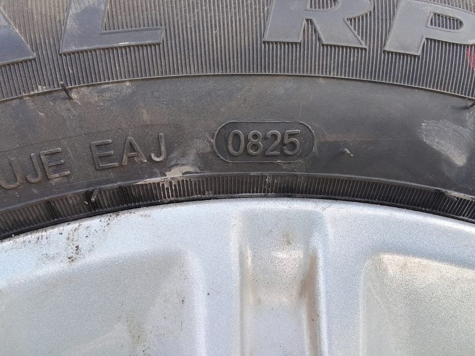 Продам диски с шинами