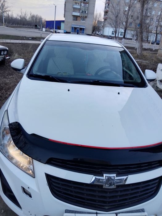 Машина Шевралет круз