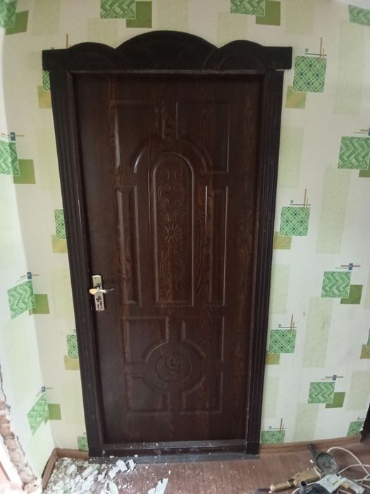 Эшик лар б/у сотилади