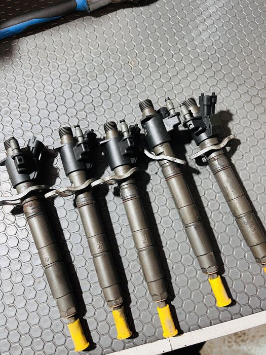 Injectoare volvo xc60 2.4 d5