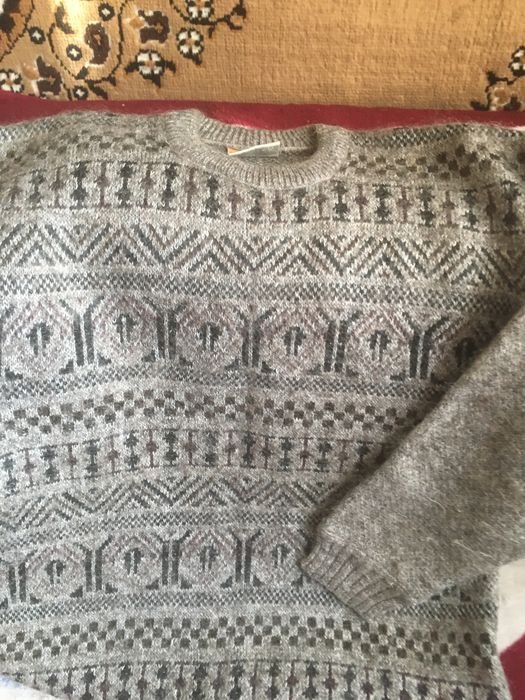 Мужской шерстяной свитер