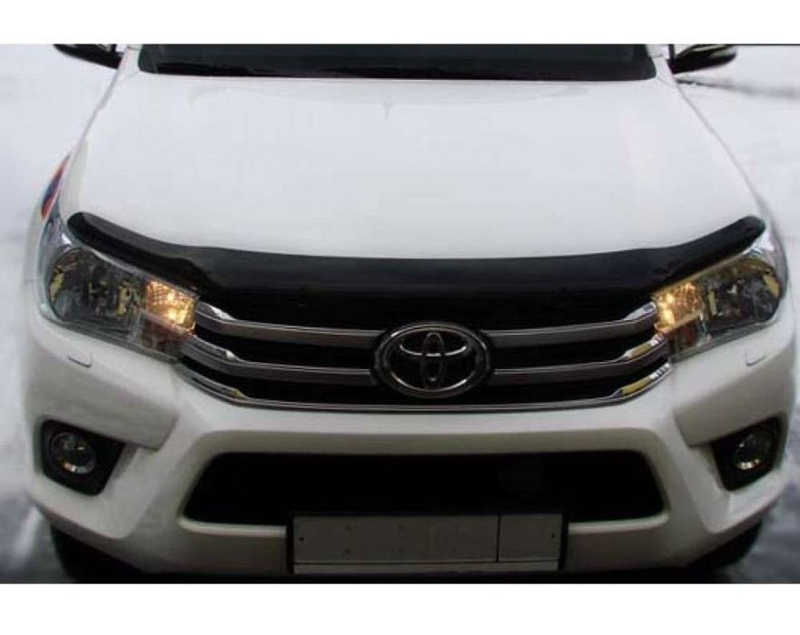 Дефлектор капота (мухобойка)