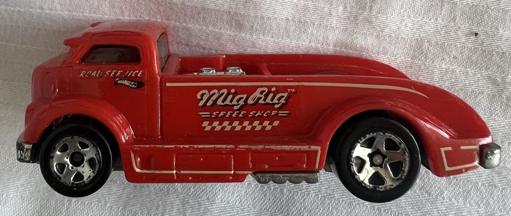 Masinuta Hot Wheels Mig pig