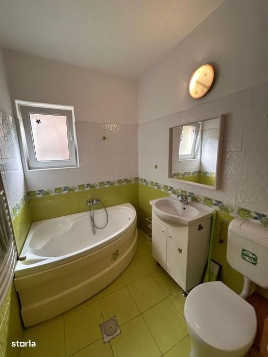 Apartament 3 camere cu curte de 65 mp si 2 parcari | Floresti