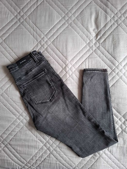 Дамски черни дънки Stradivarius с протъркан ефект - размер 36