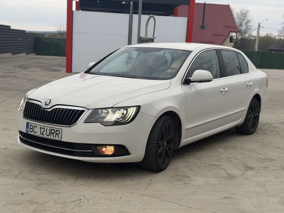 Skoda superb 2.0d-2015-Automat-DSG/LED/140cp/Facelift-Variante Auto!!