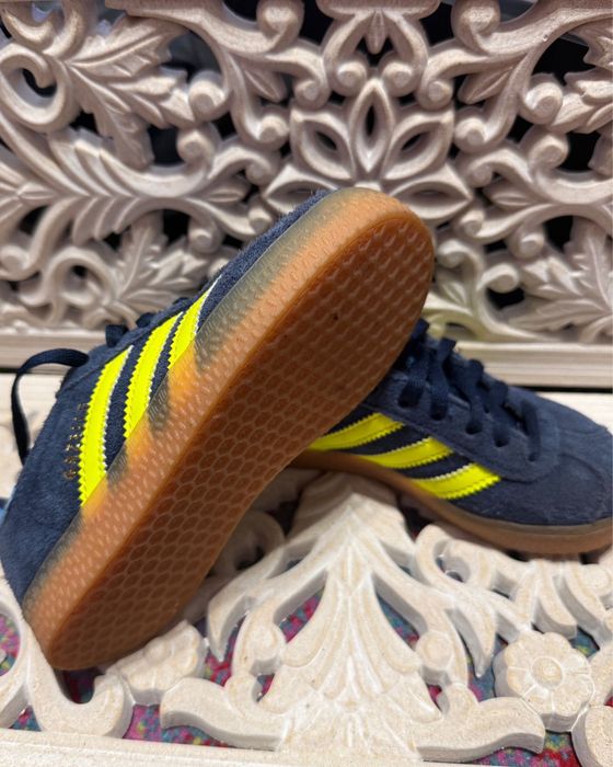 Adidas marimea 28