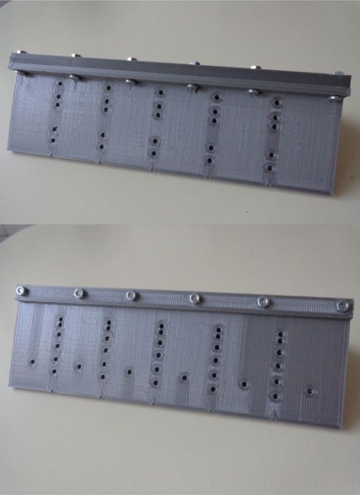 Sablon mobila universal de marcare din plastic dur gri forma L