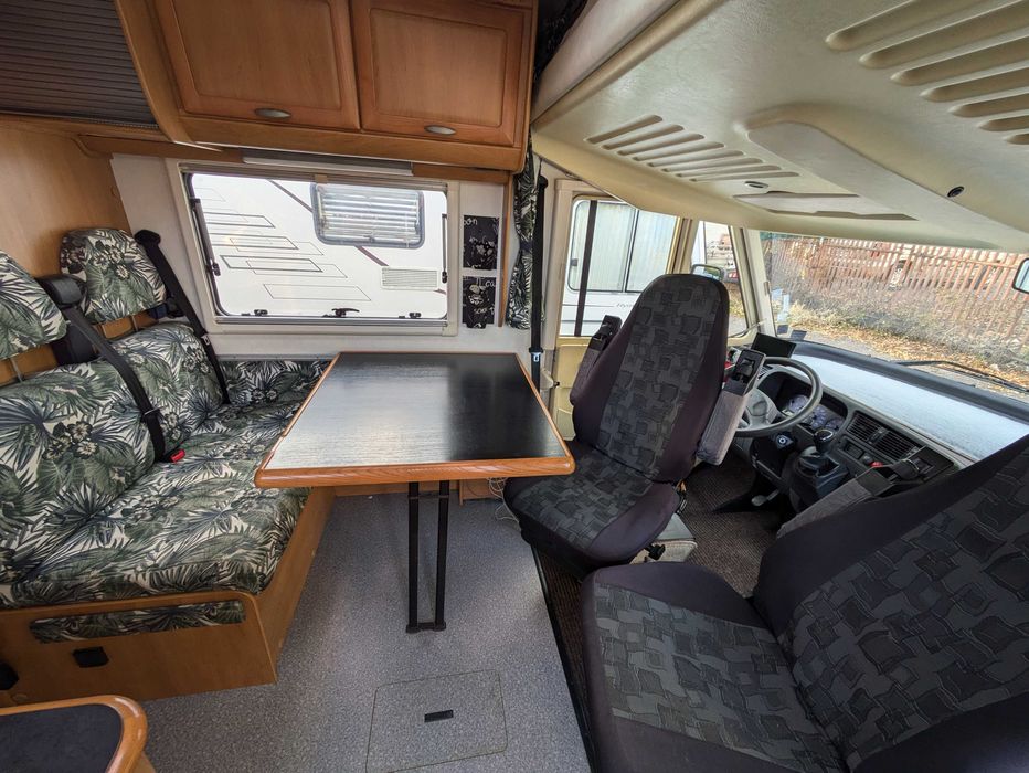 кемпер Hymer B524
