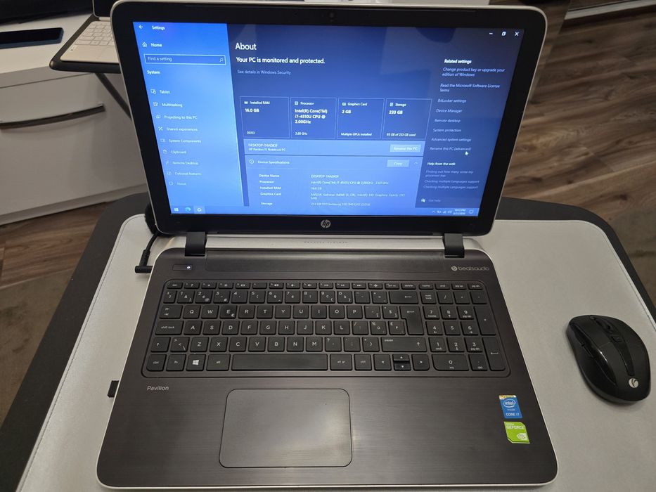 Laptop Hp cu SSD 250GB / 16GB RAM