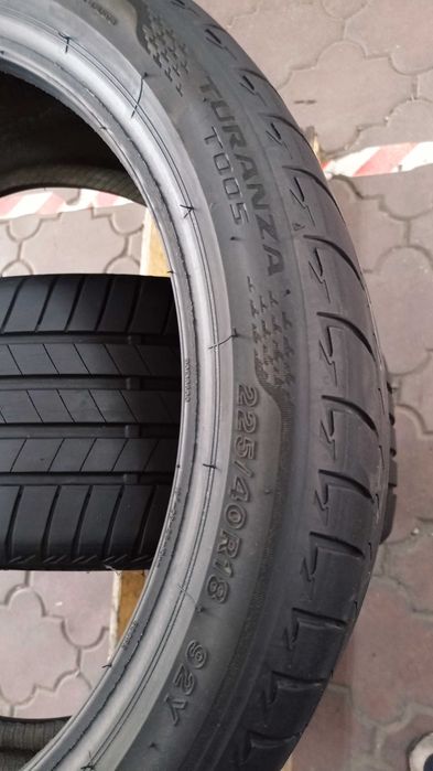 anvelope Bridgestone,Goodyear 225/40/18