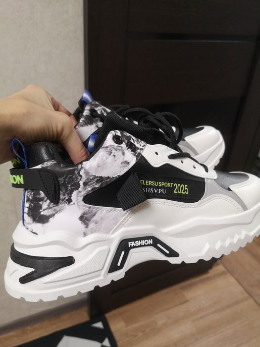 Кроссовки, кроссовки