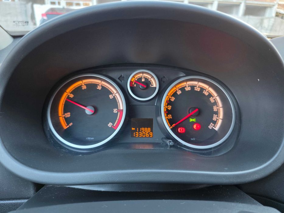 Opel Corsa 1.3 | 133 000 км