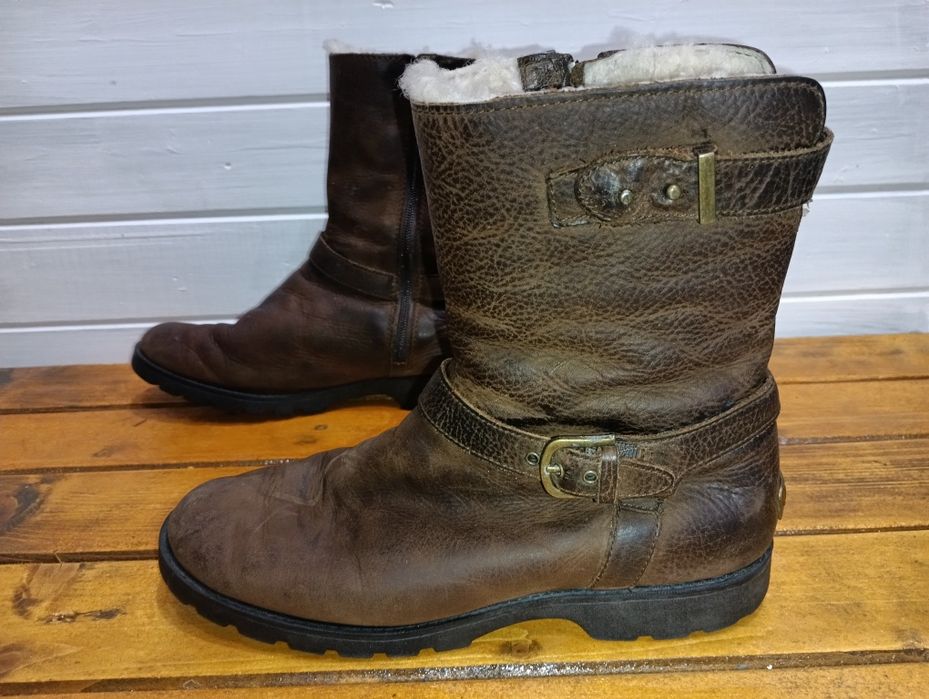 UGG кожени ботуши N40- 29 лв